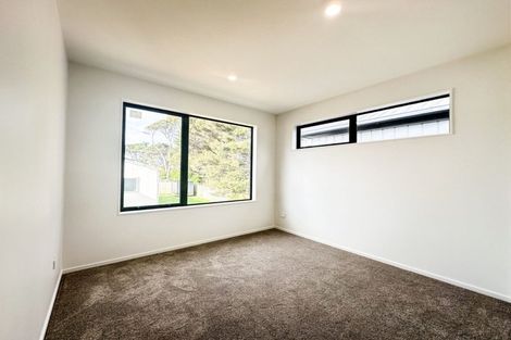 Photo of property in 23d West Harbour Drive, West Harbour, Auckland, 0618