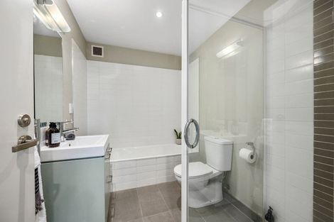 Photo of property in Gulf View Estate, 539a East Coast Road, Browns Bay, Auckland, 0630