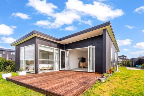 Photo of property in 42 Pourewa Street, Te Kauwhata, 3710