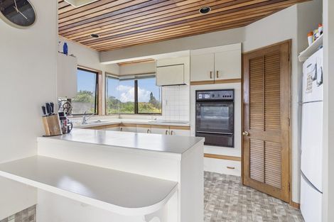 Photo of property in 61 Links View Drive, Omokoroa, 3114