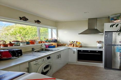 Photo of property in 8d Nikau Road, Point Howard, Lower Hutt, 5013