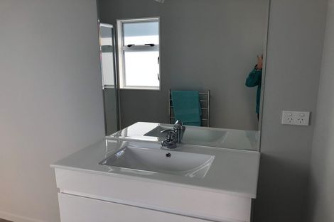 Photo of property in 17 Bluegum Road, Paraparaumu Beach, Paraparaumu, 5032
