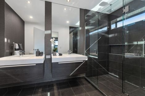 Photo of property in 2 Roy Hilton Drive, Flagstaff, Hamilton, 3210