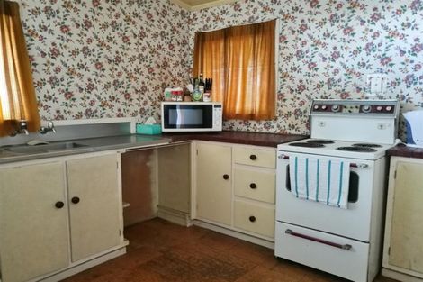 Photo of property in 3 Mckenzie Road, Mangere Bridge, Auckland, 2022