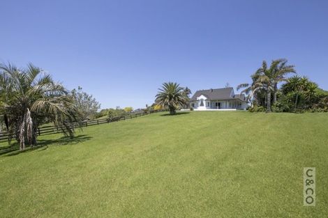 Photo of property in 296 Old North Road, Kumeu, 0892