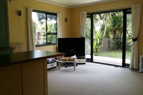 Photo of property in 29 Paynters Avenue, Strandon, New Plymouth, 4312