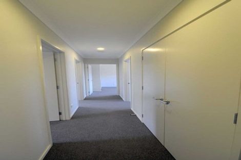 Photo of property in 66 Shillingford Boulevard, Rolleston, 7615