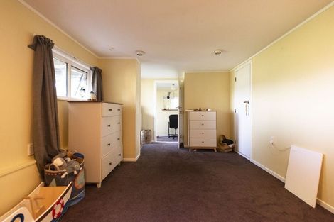 Photo of property in 17 Bedford Street, Northland, Wellington, 6012
