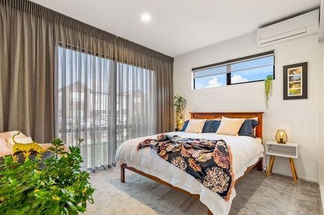 Photo of property in 29 Lumbarda Drive, Kumeu, 0810