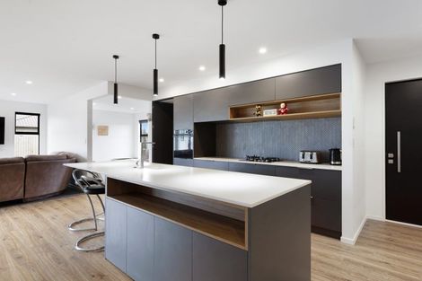 Photo of property in 1 Hamlett Drive, Woodend, 7610