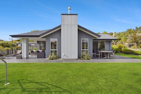Photo of property in 56 Parapara Beach Road, Parapara, Takaka, 7182