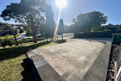 Photo of property in 27 Halberg Street, Glenfield, Auckland, 0629