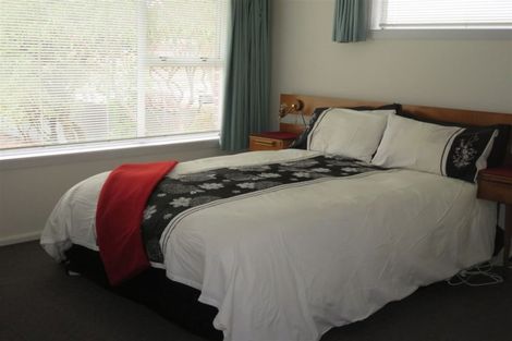Photo of property in 16 Roberta Drive, Somerfield, Christchurch, 8024