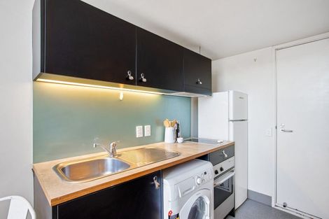 Photo of property in Urbane Apartments, 44/29 Webb Street, Mount Cook, Wellington, 6011