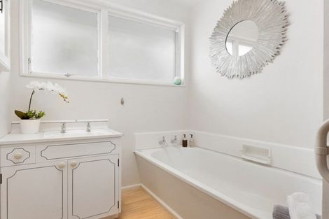 Photo of property in 5 Greenock Street, Redwood, Christchurch, 8051