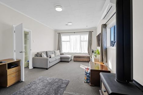 Photo of property in 10 Mahoe Street, Strandon, New Plymouth, 4312