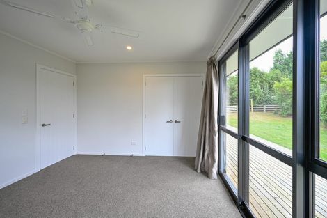 Photo of property in 28 Grove Avenue, Weston, Oamaru, 9401