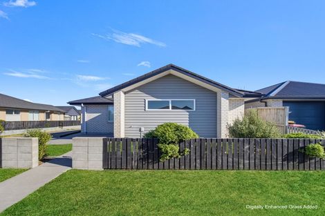 Photo of property in 2 Haka Way, Papamoa, 3118