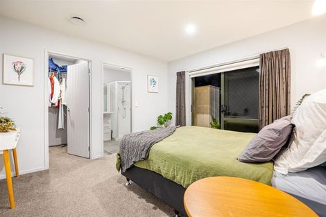 Photo of property in 68 South Kensington Way, Henderson, Auckland, 0612