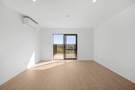 Photo of property in 7 Falcon Crescent, Hobsonville, Auckland, 0618