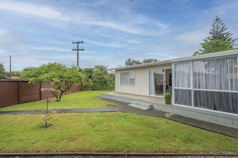 Photo of property in 20 Cook Drive, Whitianga, 3510