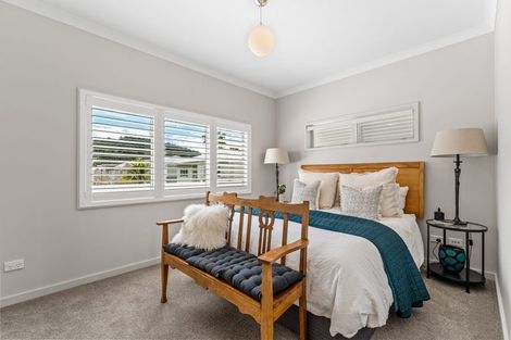 Photo of property in 6 Puriri Boulevard, Orewa, 0931