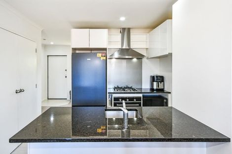 Photo of property in 11 Beardmore Lane, Papakura, 2110