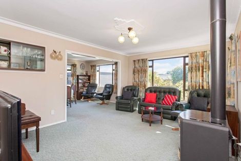 Photo of property in 15 Emlyn Place, Avondale, Christchurch, 8061