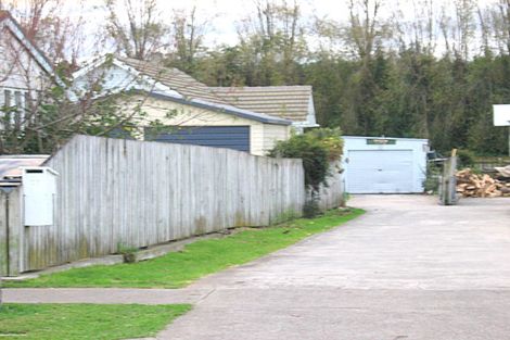 Photo of property in 27 Temuera Street, Otaki, 5512