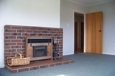 Photo of property in 21 Sladden Street, Naenae, Lower Hutt, 5011