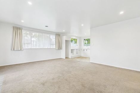 Photo of property in 18a Lidcombe Place, Avondale, Auckland, 1026