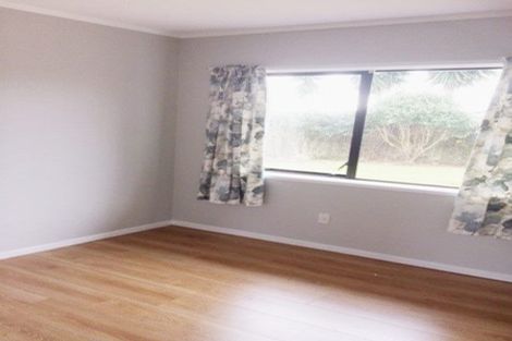 Photo of property in 31 Orangewood Drive, Northpark, Auckland, 2013