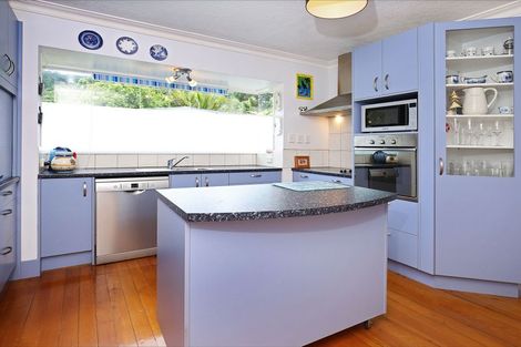 Photo of property in 77 Waima Crescent, Titirangi, Auckland, 0604