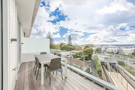 Photo of property in 507/246 Khyber Pass Road, Grafton, Auckland, 1023
