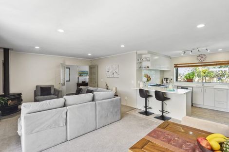 Photo of property in 7b Wood Leigh, Paraparaumu Beach, Paraparaumu, 5032