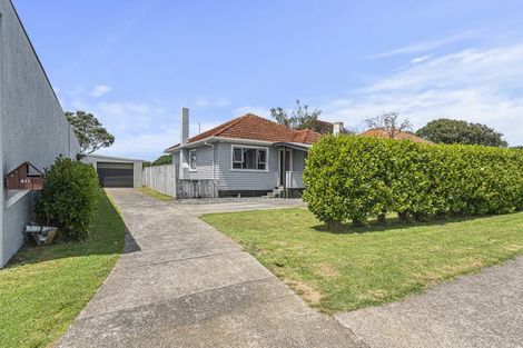 Photo of property in 417 Carrington Street, Upper Vogeltown, New Plymouth, 4310