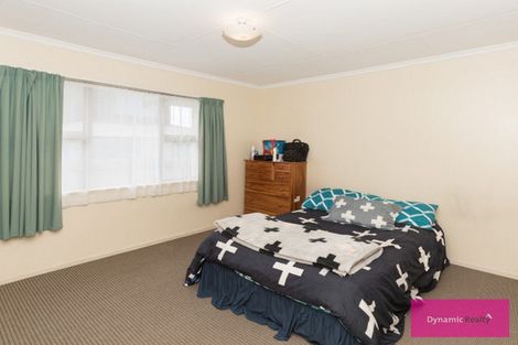 Photo of property in 11 Colonial Place, Kelvin Grove, Palmerston North, 4414