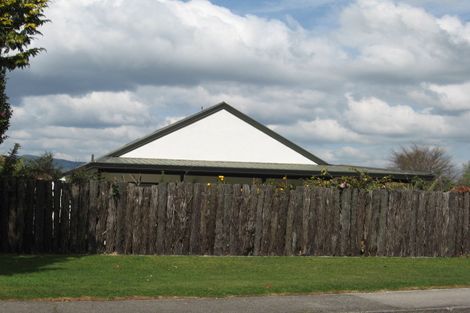 Photo of property in 80 Grand Vue Road, Kawaha Point, Rotorua, 3010