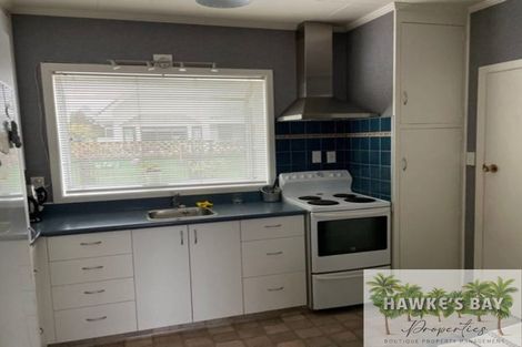 Photo of property in 2/35 Middle Road, Havelock North, 4130