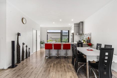 Photo of property in 20 Rere Close, Takanini, 2112