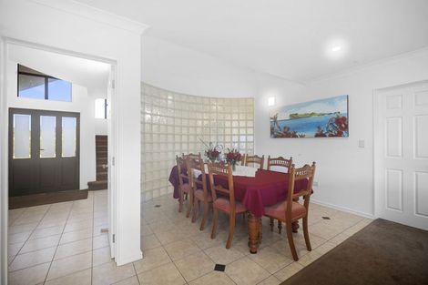 Photo of property in 384 Pine Valley Road, Dairy Flat, Silverdale, 0992