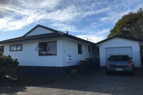 Photo of property in 2/77 Burundi Avenue, Clendon Park, Auckland, 2103