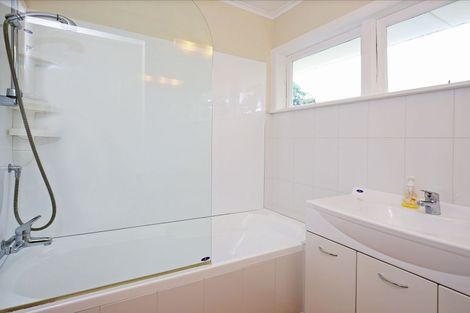 Photo of property in 77 Waima Crescent, Titirangi, Auckland, 0604