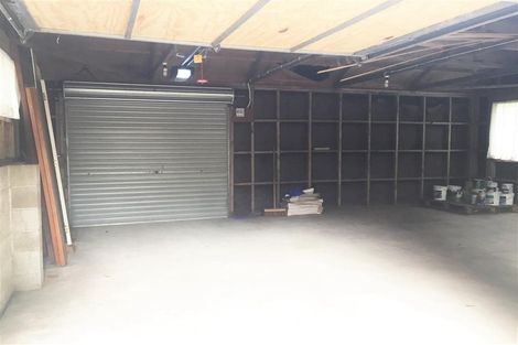 Photo of property in 24 Kereru Street, Henderson, Auckland, 0612