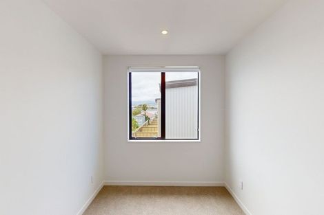 Photo of property in 175a Sutherland Road, Lyall Bay, Wellington, 6022