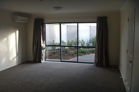 Photo of property in 8 Westvale Avenue, Ranui, Auckland, 0612