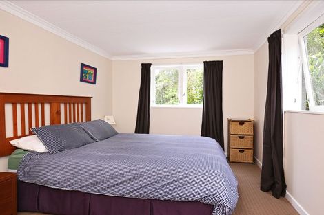 Photo of property in 77 Waima Crescent, Titirangi, Auckland, 0604