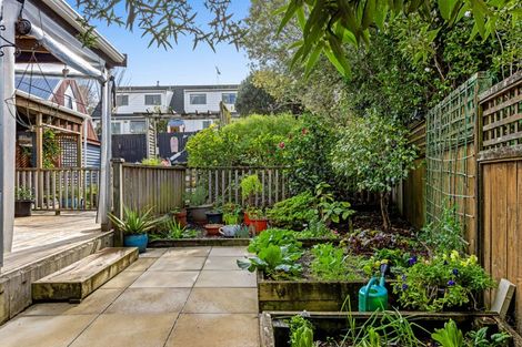 Photo of property in 28 Donald Street, Stanmore Bay, Whangaparaoa, 0932