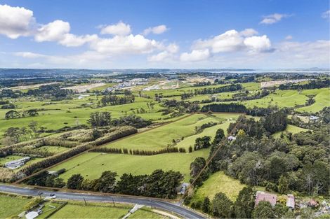 Photo of property in 257 Red Hills Road, Massey, Henderson, 0782