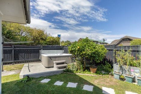Photo of property in 1/39 Kinloch Place, Papakowhai, Porirua, 5024